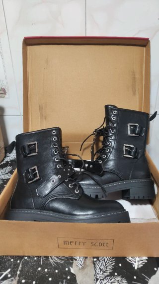Botas negras merry scott
