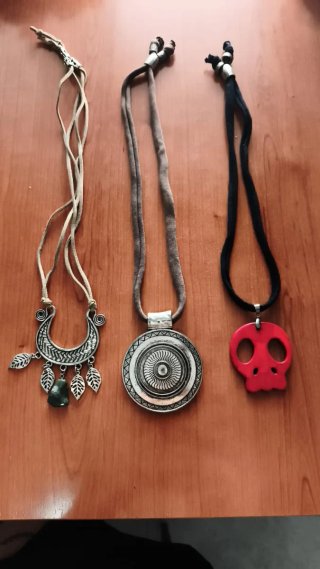 Set de 3 Collares con Colgantes