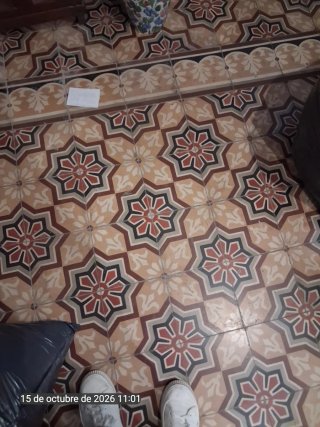 Suelo Hidráulico Antiguo Original