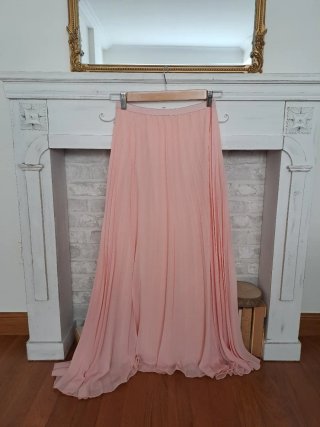 Falda larga plisada rosa