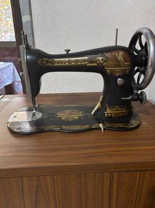 Máquina de coser Singer antigua