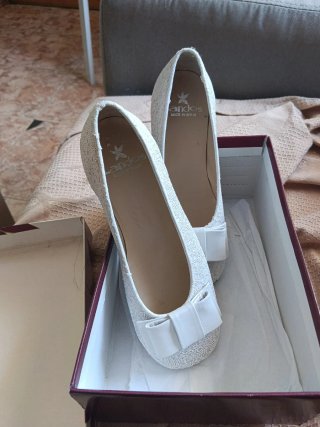 Zapatos de niña Landos blancos Talla 33