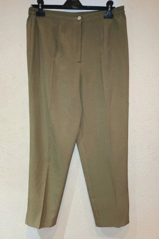 Pantalón de vestir verde Talla 48