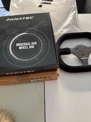 Volante Plano Fanatec Universal Hub