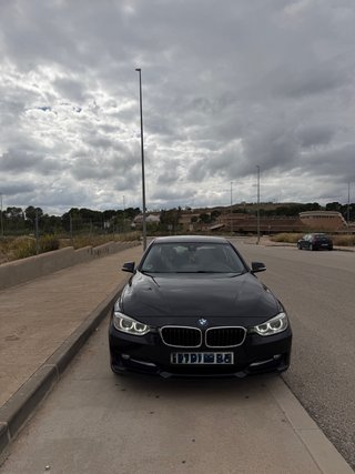 BMW 320d F30 Sport 184CV – Muy cuidado