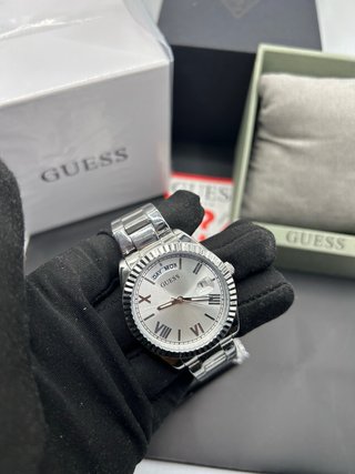 Reloj Guess Plateado