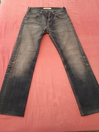 Vaqueros Levi's 504