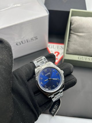 Reloj Guess Plateado y Azul