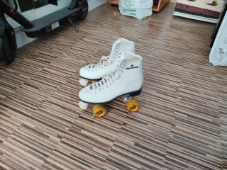 Patines de cuatro ruedas Boomerang número 39