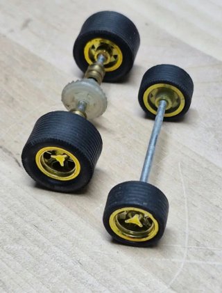 Ejes Ferrari B3 Scalextric llantas doradas