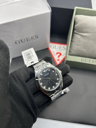 Reloj Guess Plateado y Negro