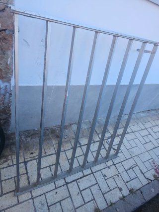 Reja de Aluminio Plateada
