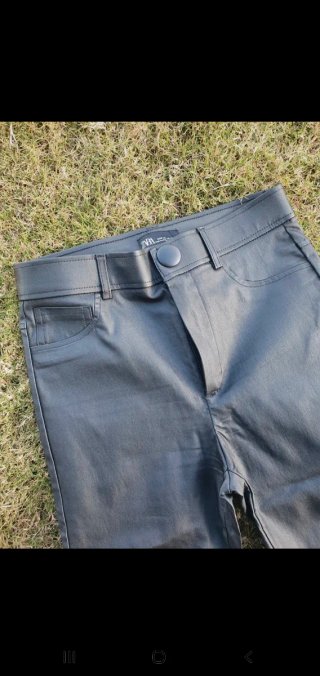 Pantalón Zara Negro