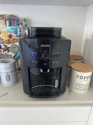 Cafetera Krups Automática Negra