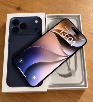 iPhone 17 Pro Max 256GB Navy Blue