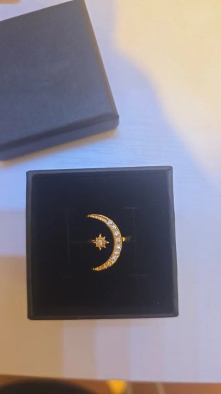 Anillo de Luna y Estrella Dorado
