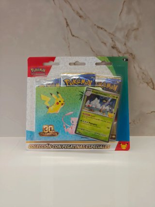 Colección Pokémon 30 Aniversario con Pegatinas