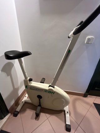 Bicicleta Estática BH Fitness