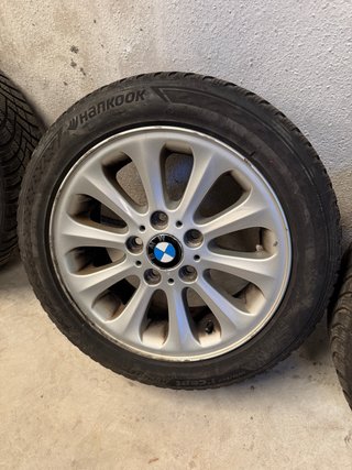 Llantas BMW con neumáticos 195/55/R16 marcaHANKOOK