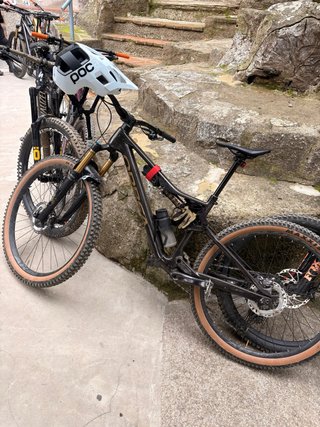 Bicicleta de Montaña Doble Suspensión