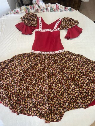 508 Vestido de Gitana Rojo y Estampado 8-10 años