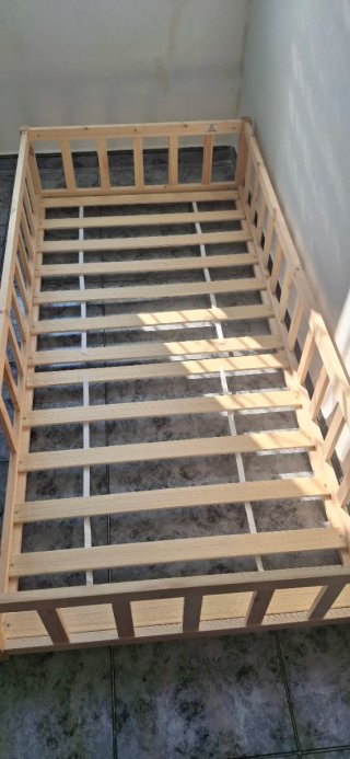 Cama Infantil de Madera con Barreras