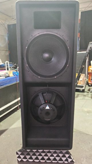 Subwoofer Estudio TAD TL-1801 Infrabass