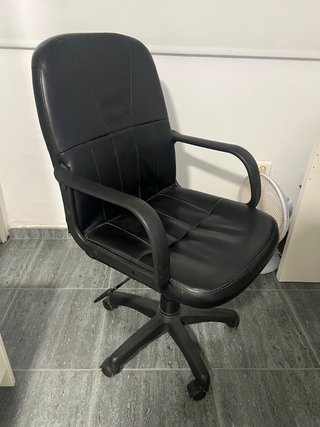 Silla de escritorio negra