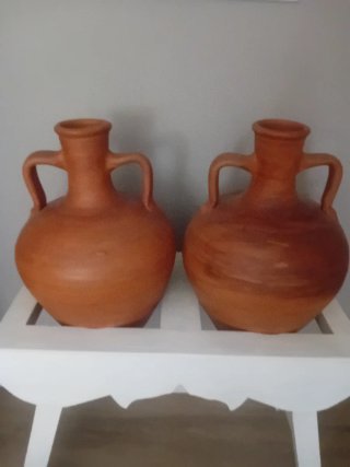 Set de 2 Botijos con Soporte