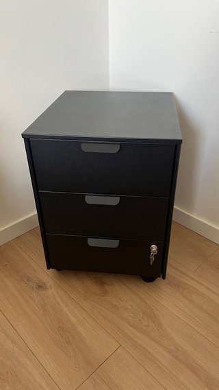 Cajonera de metal negra con 3 cajones