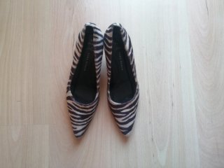 Zapatos de tacón Zara estampado animal