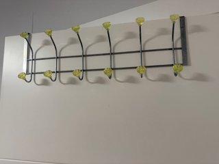 Percha de puerta con 12 ganchos