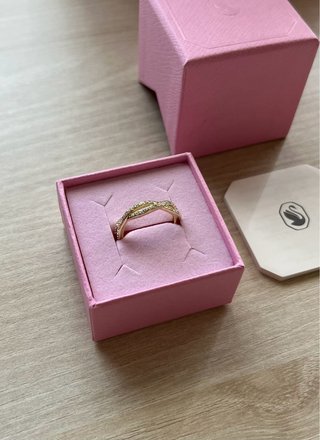 Anillo Swarovski Infinity Dorado