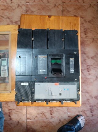 Interruptor General Merlin Gerin 1000A