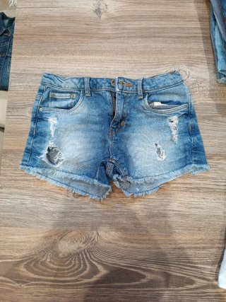 Pantalón vaquero corto T. 8 Zara