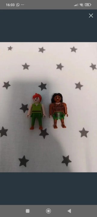 2 Figuras Playmobil: Peter Pan y Maui