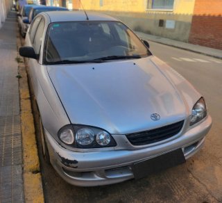 Toyota Avensis 1999