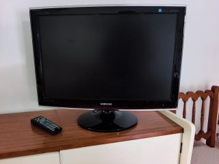 Televisor Samsung SyncMaster T260HD