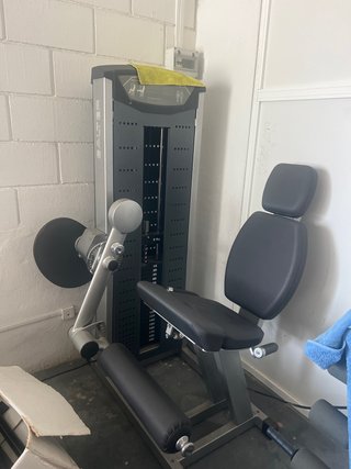 Máquina Dual Extensión Cuádriceps Salter