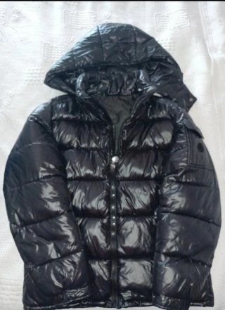 Cazadora acolchada negra talla S