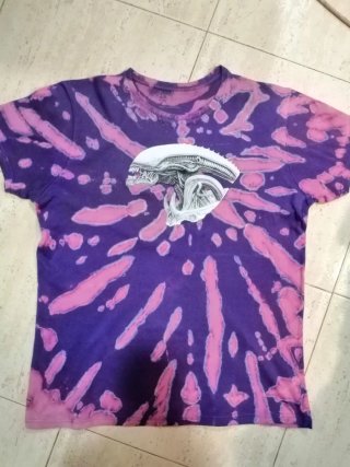 Camiseta hecho de mano, unica en el mundo, creativ