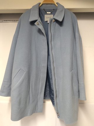 Abrigo tres cuartos azul Civit cashmere y lana