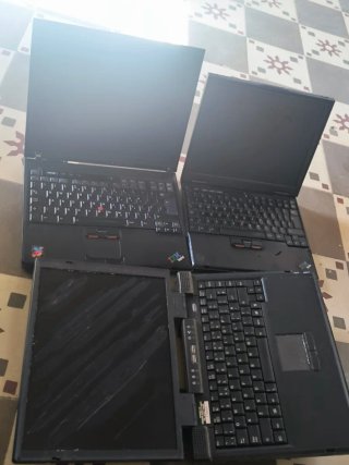 Lote 3 portátiles, 2 IBM x22 y t40 para piezas
