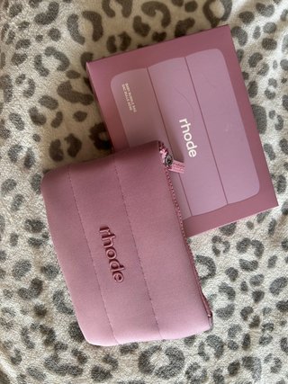 NECESER RHODE X SEPHORA