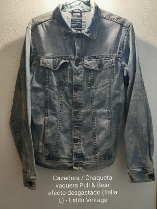 Cazadora vaquera Pull&Bear efecto desgastado T40