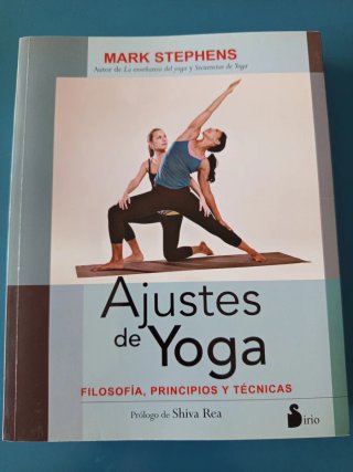 Ajustes de yoga: filosofía, principios y técnicas