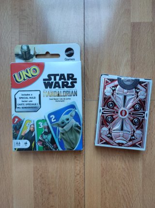 Confezione carte Star Wars The Mandalorian: UNO e Poker