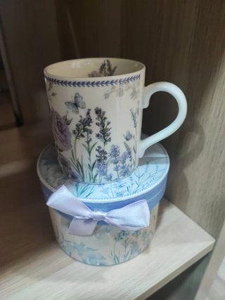 Caneca de Porcelana com Estampa Floral