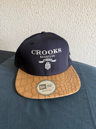 Gorra New Era x Crooks & Castles