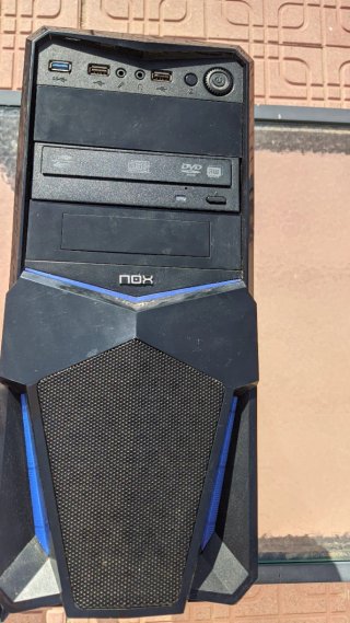 Torre de PC Nox Negra